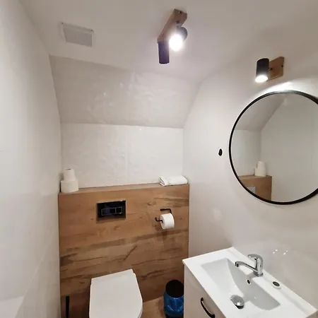 I Krupa Ciche Z Jacuzzi Chalet